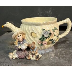 Yesterday's Child, The Dollstone Collection by Boyds Bears. Teapot Candle Holder